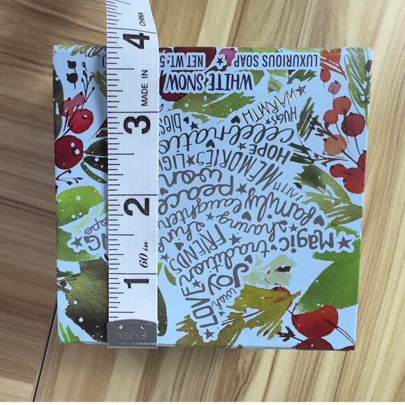 White Snow Luxurious Soap 5.3 oz (150g) Made USA Rich & creamy delightful scent - Picture 8 of 12